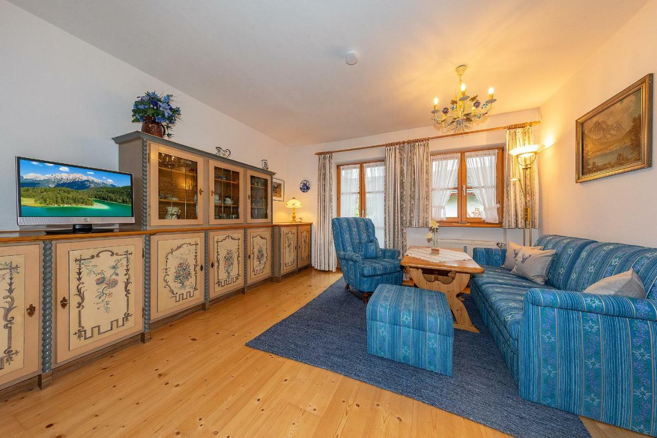 Apartment Almroeserl *